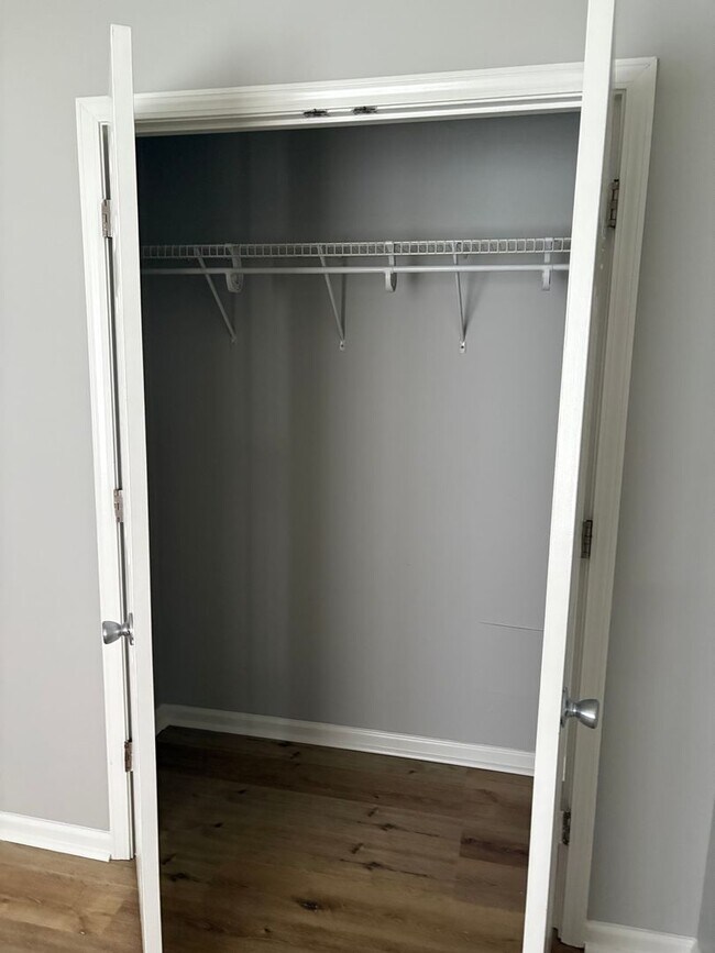 Building Photo - 1404 Georgia Ave SE