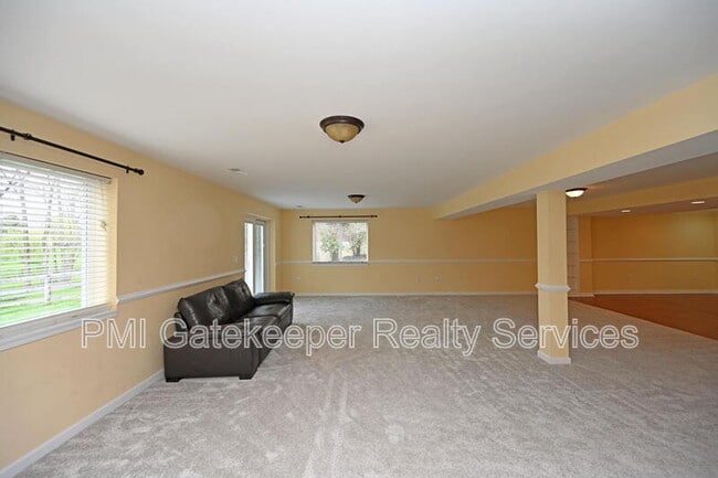Building Photo - 3907 Lost Willow Dr