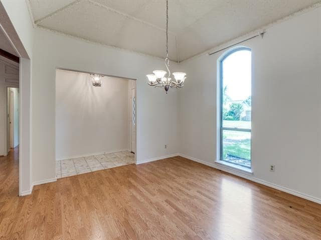 Building Photo - 207 Hemlock Dr
