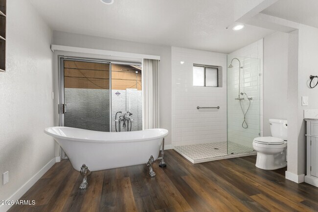 Building Photo - 15014 N 20th St