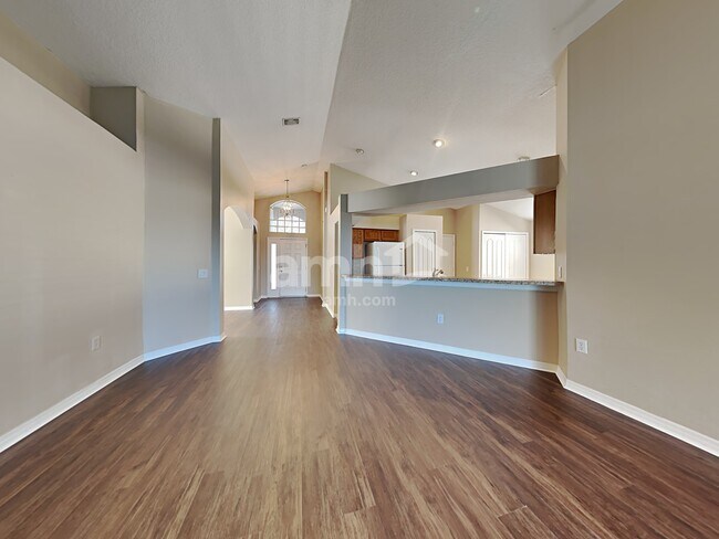 Building Photo - 12515 Lake Vista Dr