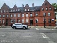 Building Photo - 98 N Franklin St