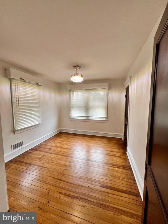 Building Photo - 222 Berlin Rd N