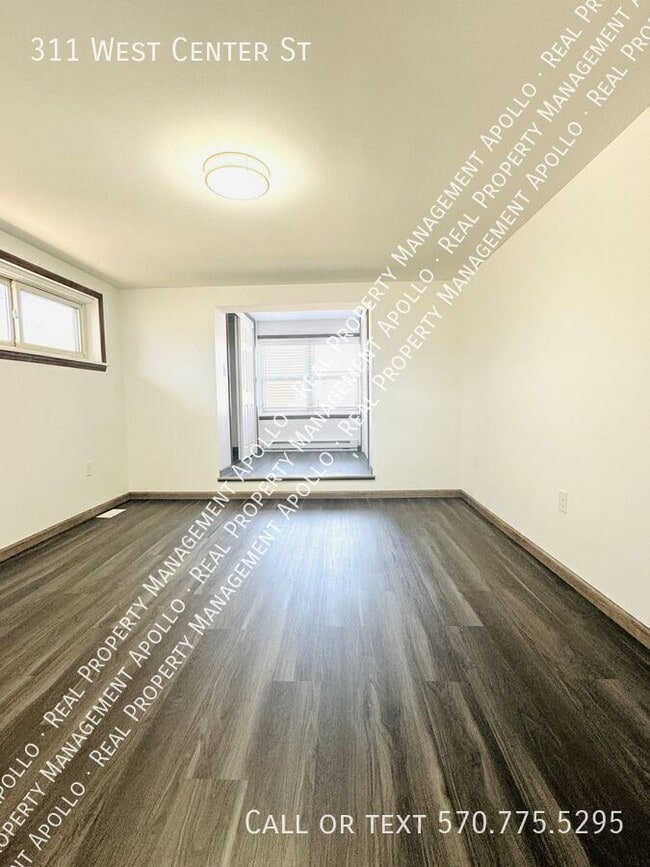 Building Photo - 311 W Center St