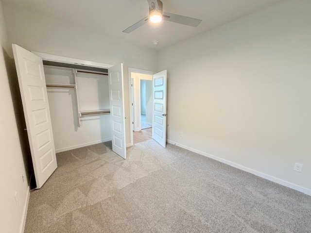 Building Photo - 502 S Calico Ave