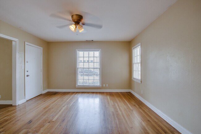 Building Photo - PRE LEASING for fall 2026! 3/2 in Tech Terrace!