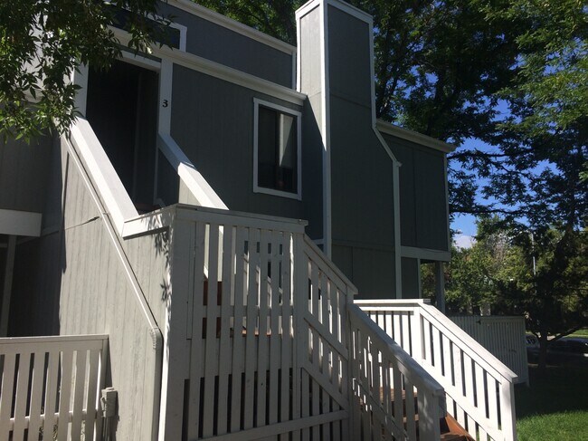Building Photo - 1160 S Monaco St Pkwy