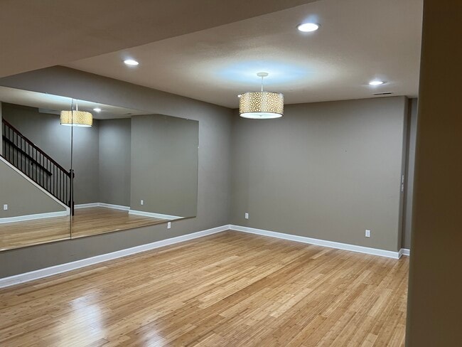 Building Photo - 6727 N White Fir Dr