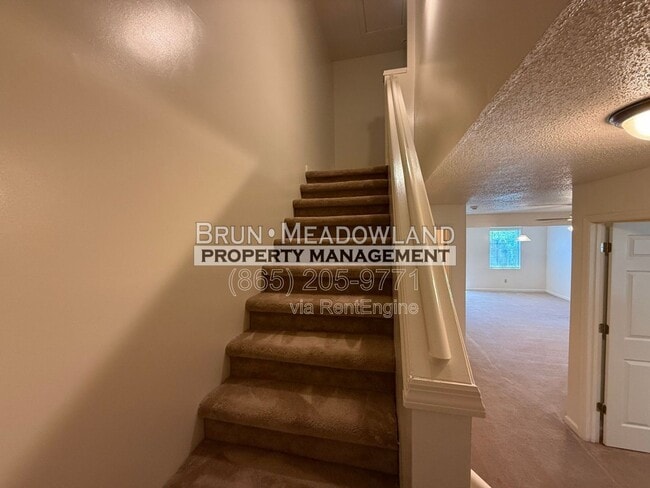 Building Photo - 6523 Doe Creek Way