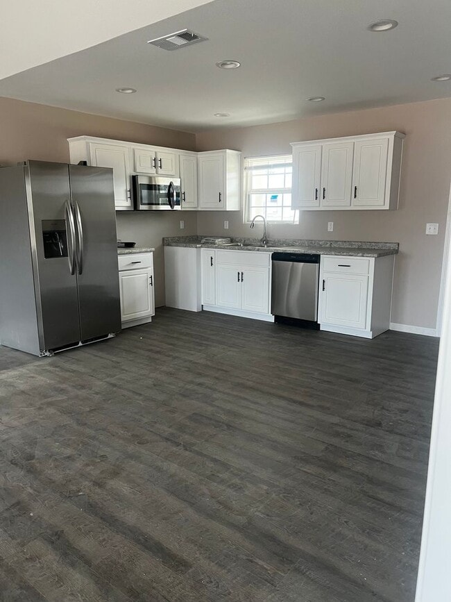 Building Photo - 3 Bed 2 Bath Brick Home - New Construction - Coming Soon