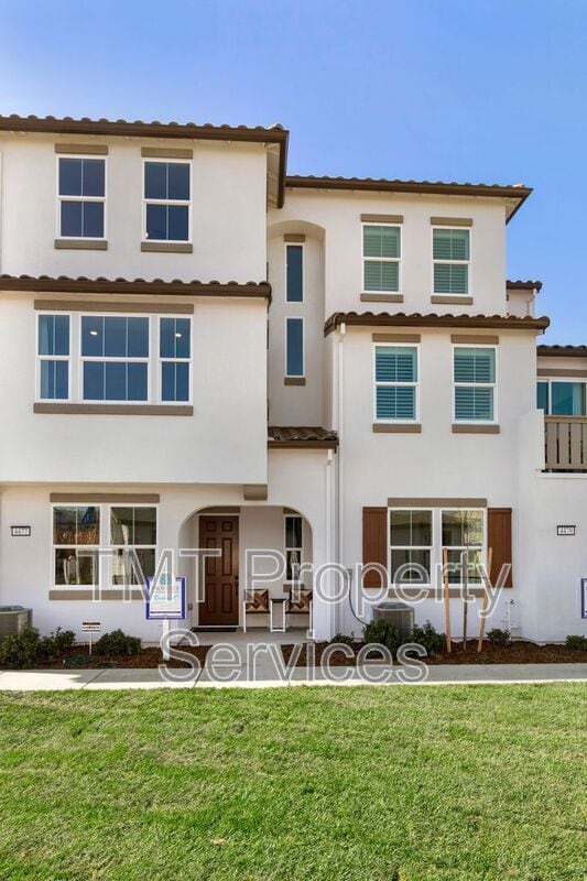 Building Photo - 4439 Rhone Walk