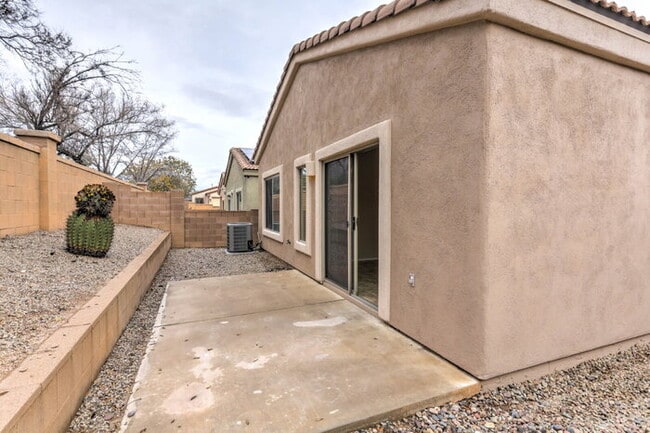Building Photo - Rancho Sahuarita