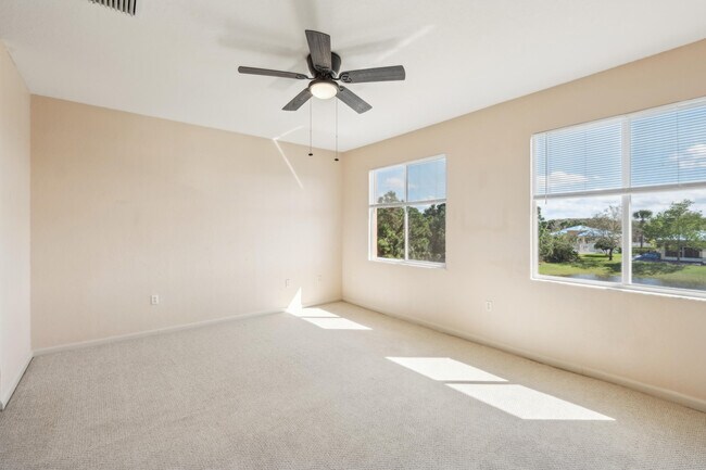 Building Photo - 2584 Stockbridge Square SW