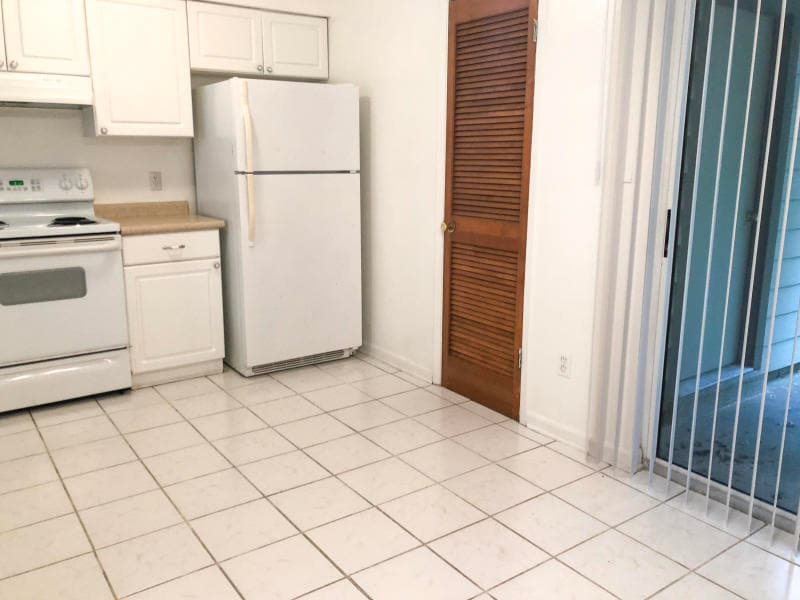 Kitchen - 696 Tyner St