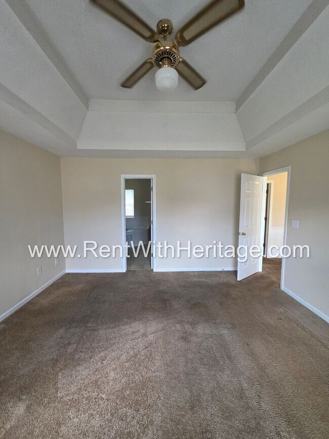 Building Photo - 6535 Manor Creek Dr