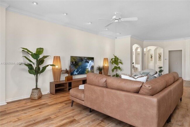 Building Photo - 1896 Crestview Way