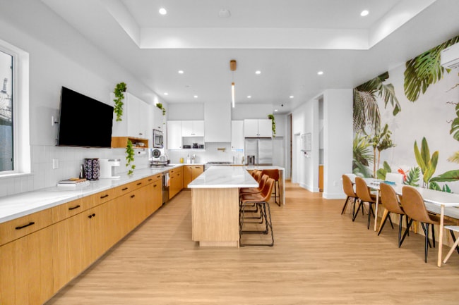 Building Photo - 4800-4802 S Slauson Ave