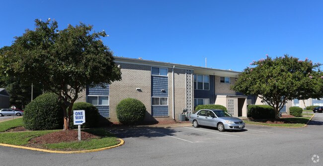 Marina Point Apartments Chesapeake, VA Apartment Finder