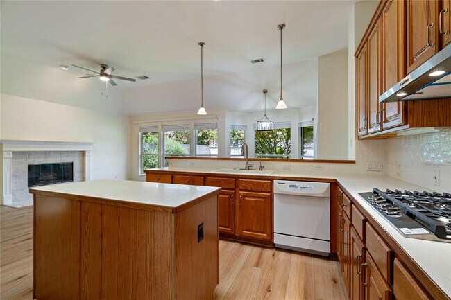 Building Photo - 3628 Aspen Creek Pkwy