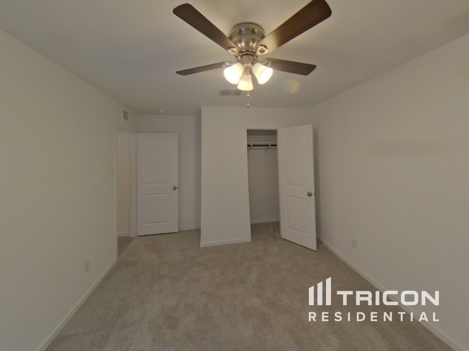 Building Photo - 811 Ponderosa Ln