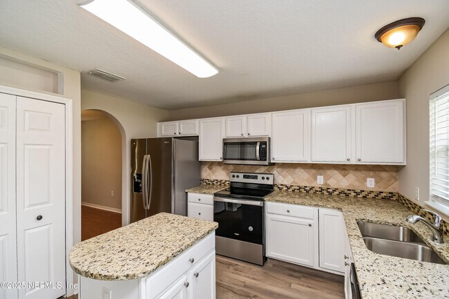 Building Photo - 9273 Caracara Drive
