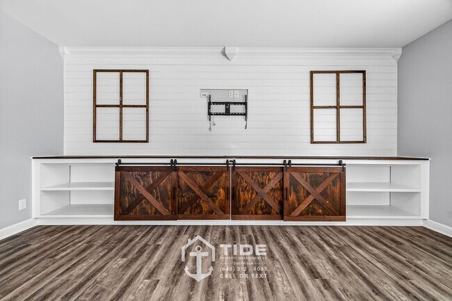 Building Photo - Spacious Living in Moncks Corner