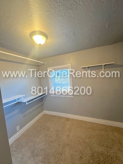 Building Photo - move in special: $500 off first months rent