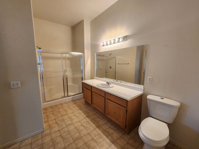 Building Photo - Cozy Condo in the Heart of Green Valley