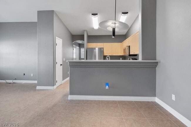 Building Photo - 9333 Leaping Deer Pl