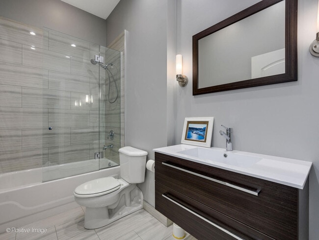 Building Photo - 360 W Illinois St