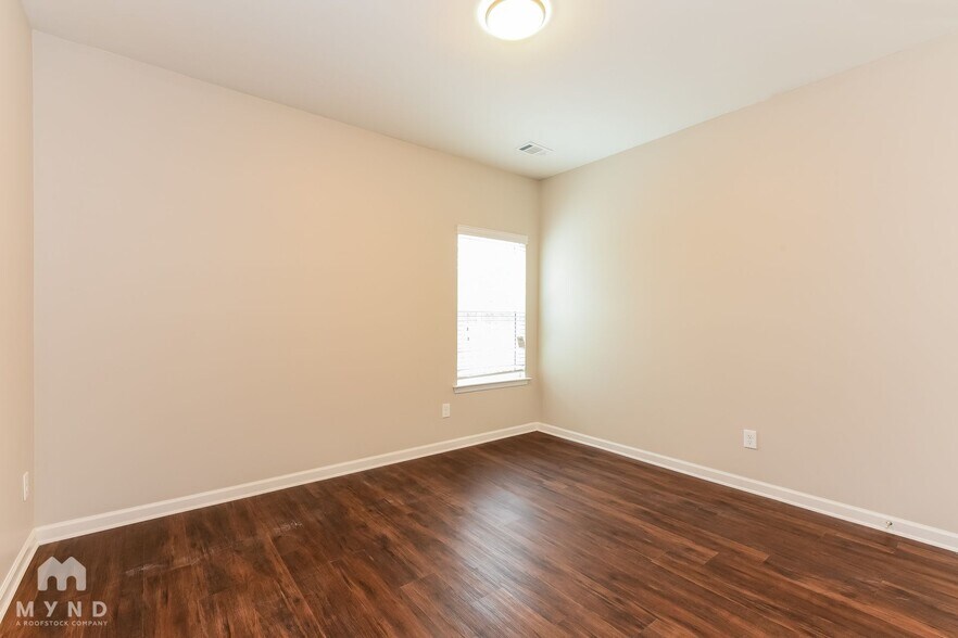 Building Photo - 7425 Absinth Dr