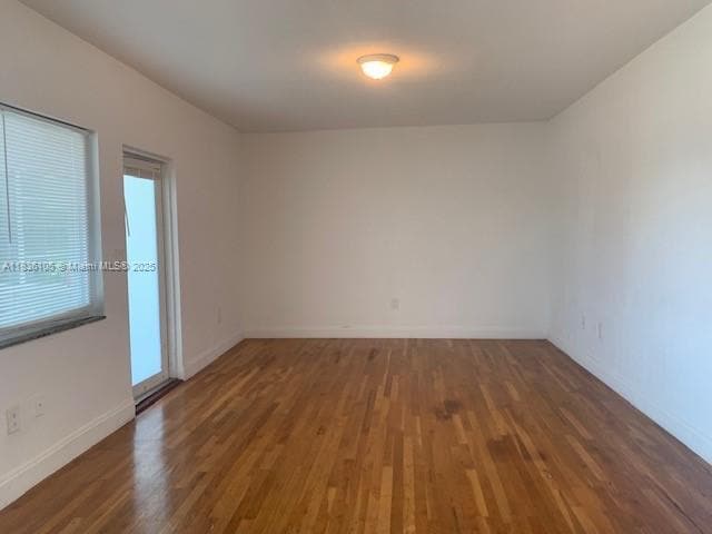 Building Photo - 7207 Bay Dr