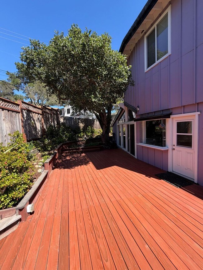 Building Photo - Charming Residence in Belmont