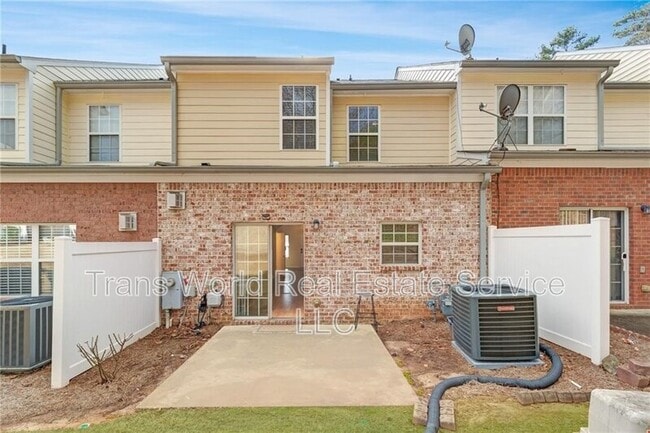 Building Photo - 1102 Pleasant Oaks Ct