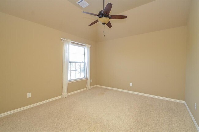 Building Photo - 27411 Robillard Springs Ln