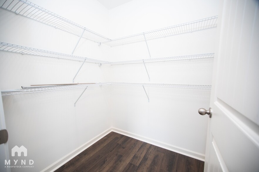 Building Photo - 9300 Cotton Field Cir