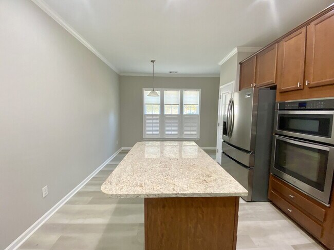 Building Photo - Three-bedroom ranch style home located in Baynard Park!