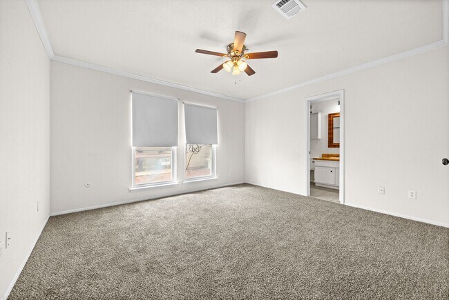 Building Photo - 7835 Bateman Ln