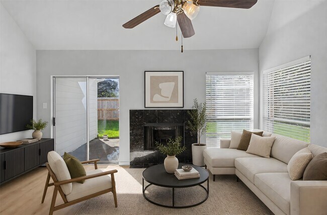 Building Photo - 4351 Palmer Plantation Dr