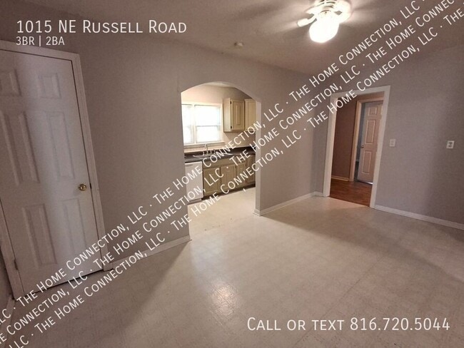 Building Photo - 1015 NE Russell Rd.
