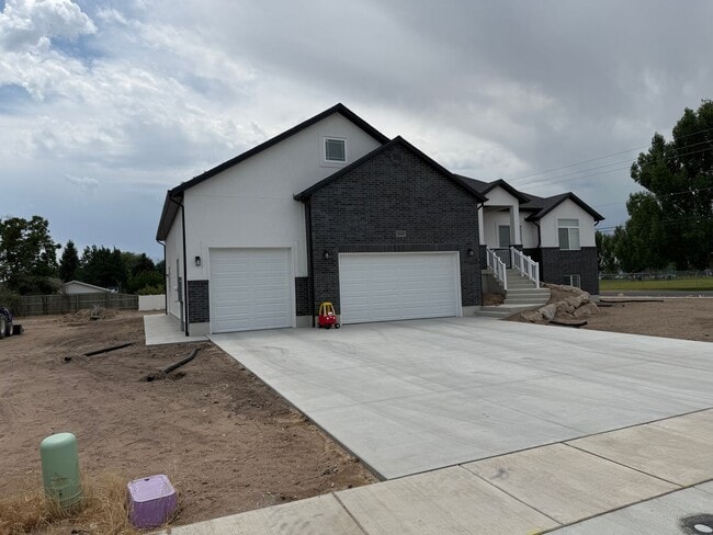 Building Photo - 5491 W 4550 S