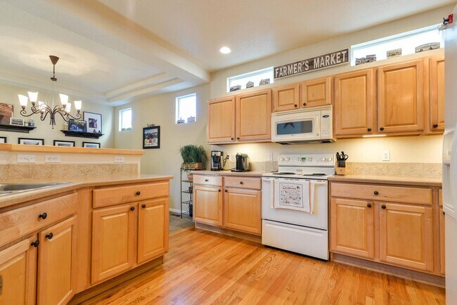 Building Photo - 2 Bedroom 2 Bath home in Observatory Village