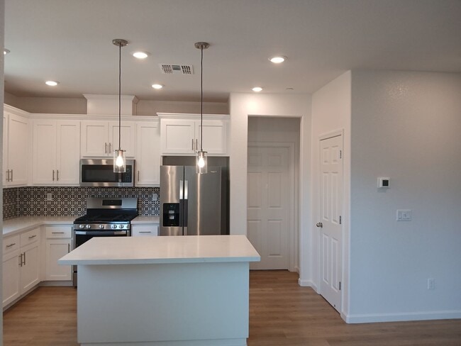 Building Photo - 938 Fruit Stand Cir