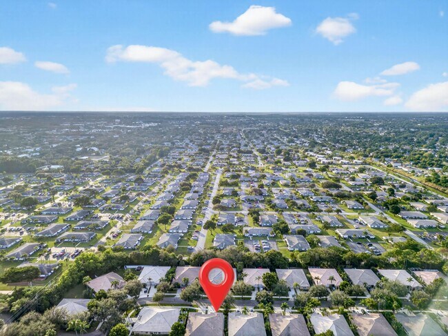 Building Photo - 233 W Coral Trace Cir