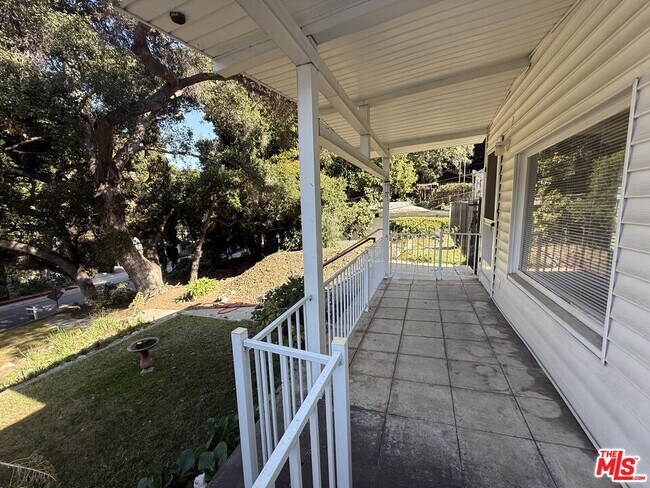 Building Photo - 1733 N Beverly Glen Blvd