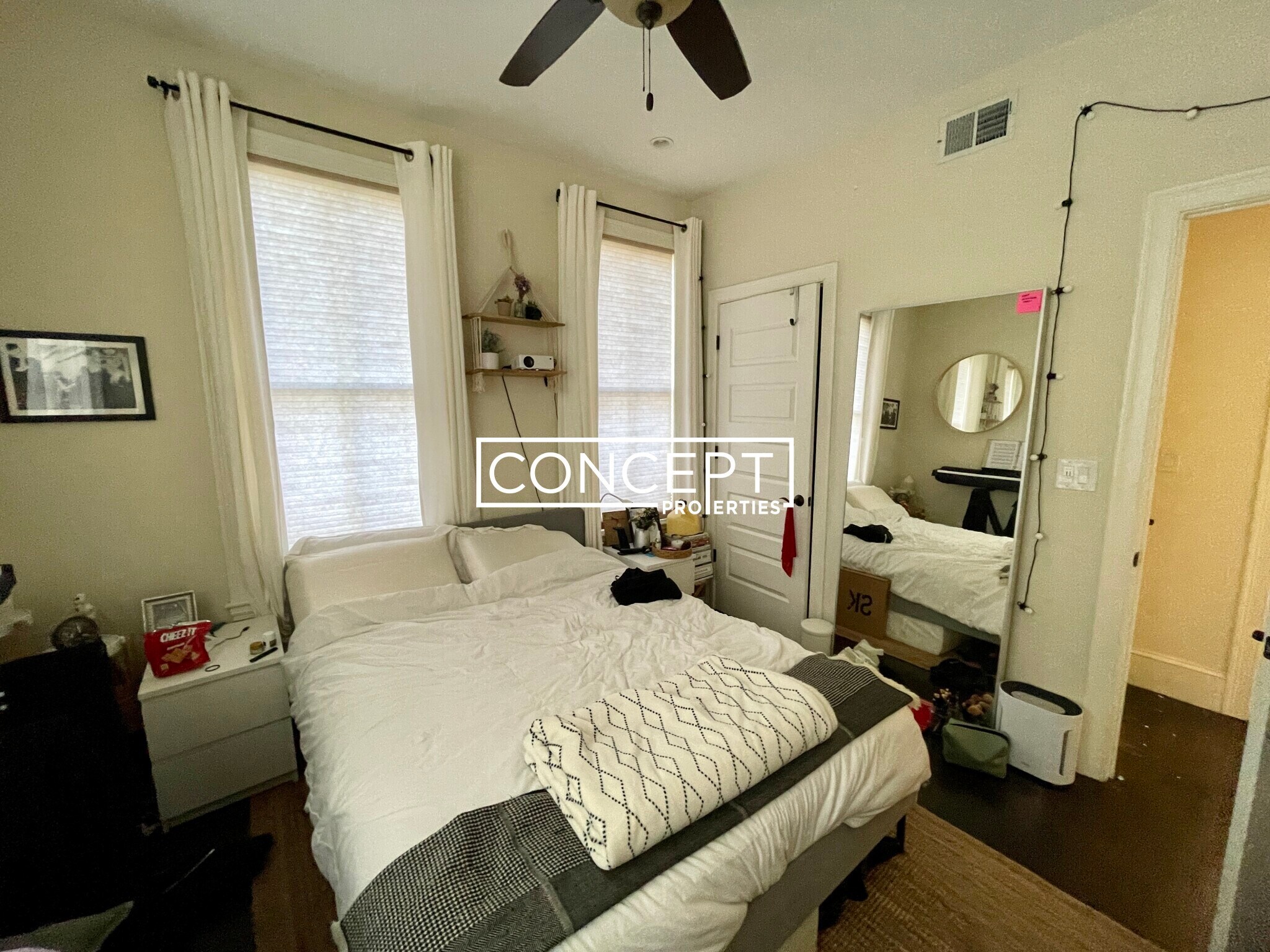 Building Photo - 23 Hillside St