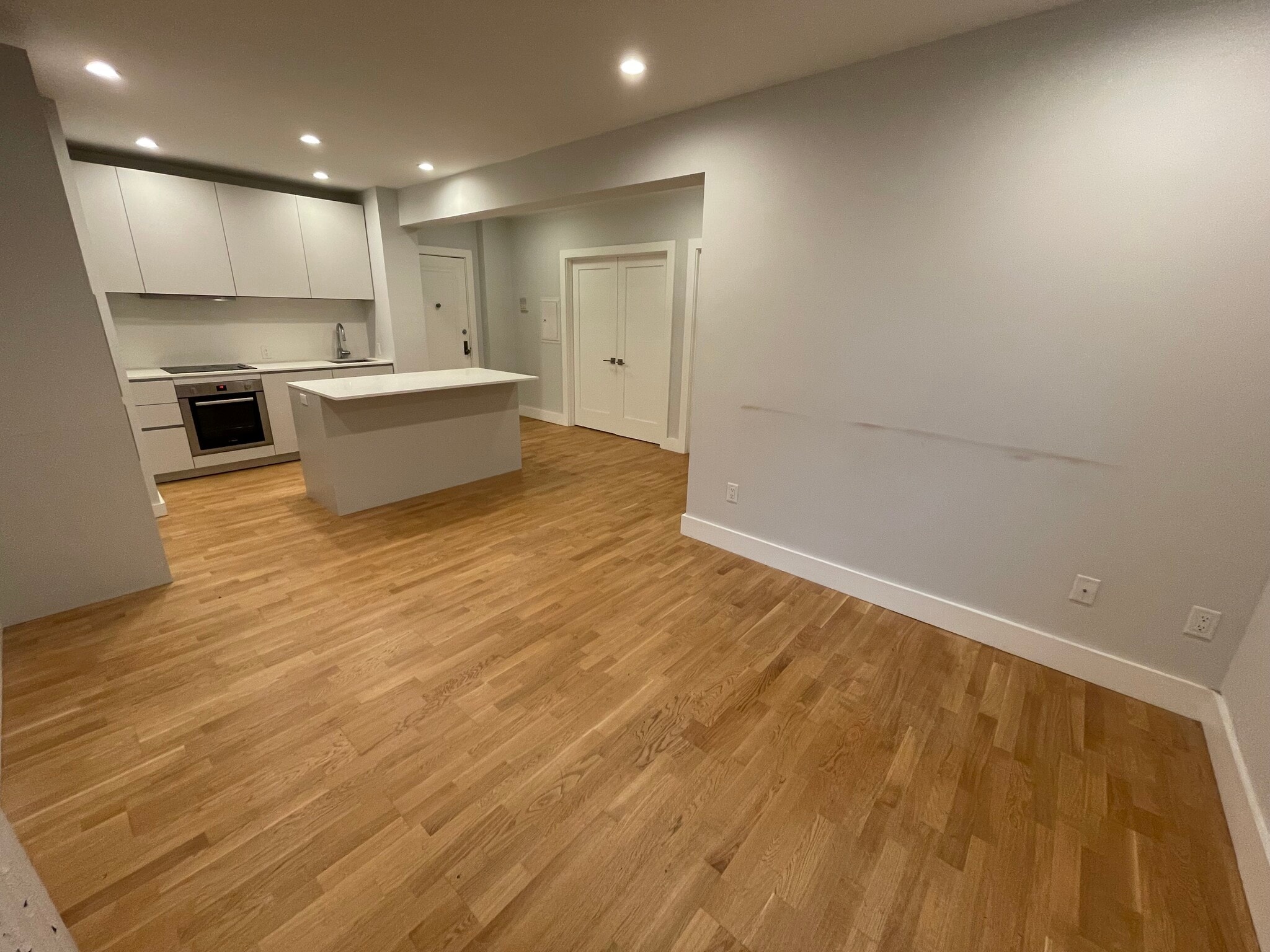 Building Photo - 130 Highland Ave