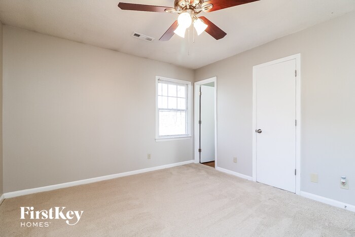 Building Photo - 5312 Carolwood Dr