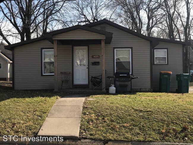 Primary Photo - 2 br, 1 bath House - 425 W. Chandler