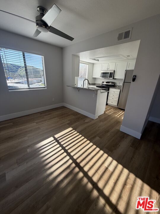 Building Photo - 1930 E College Ave